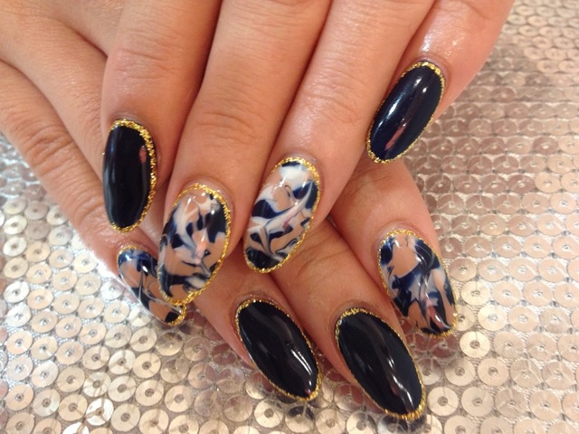 ネイル マーブル 冬