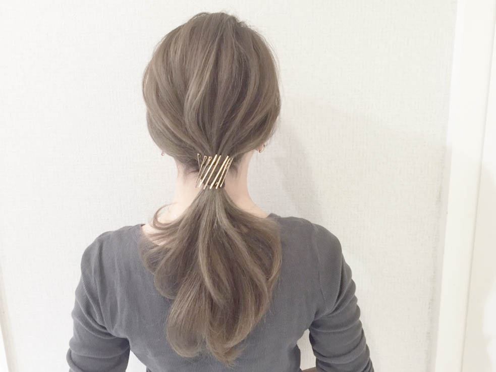 ヘアゴム1本と金ピン5~6本を使った簡単3分ヘアアレンジ