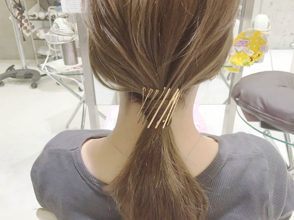 ポニテをクル巻きにします♪