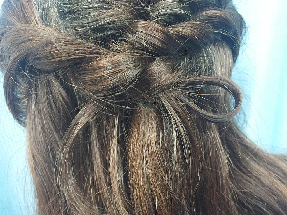Uピンを使えば、リボンヘアが誰でも簡単にできる!!