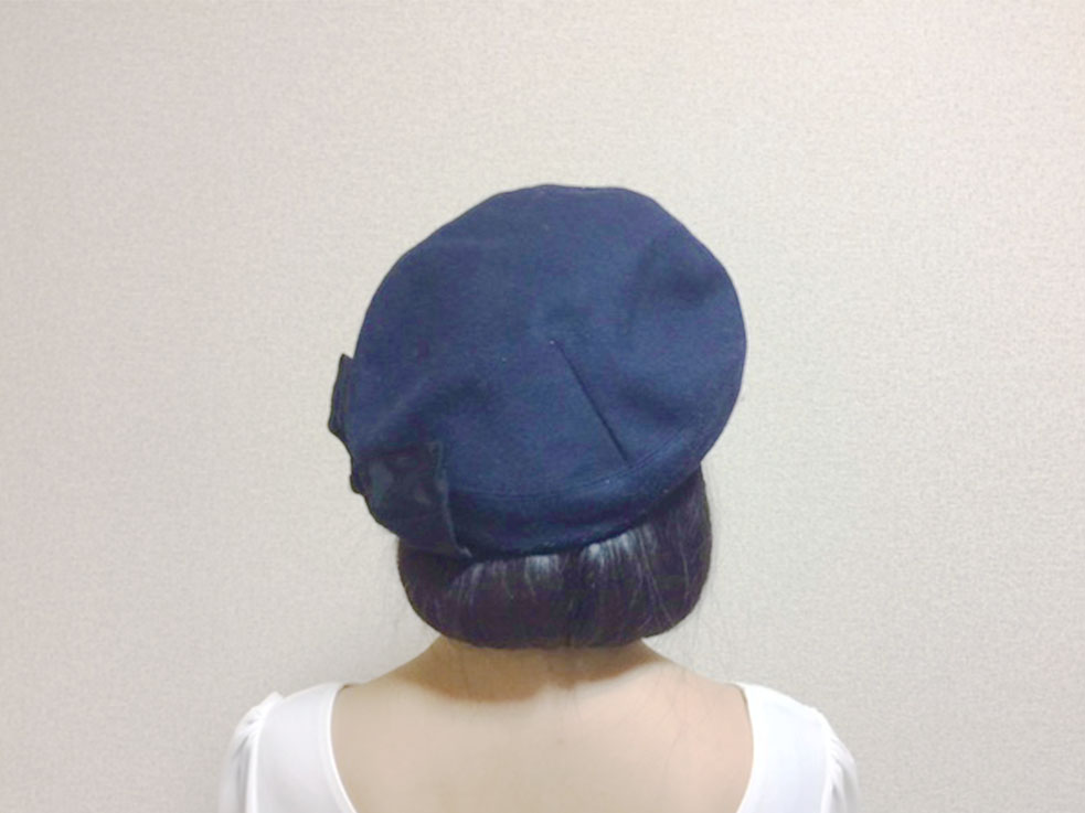 オススメはベレー帽!!帽子をかぶって、さらにかわいく!