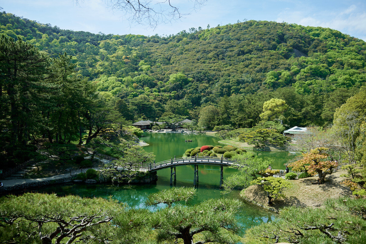 栗林公園の広い庭