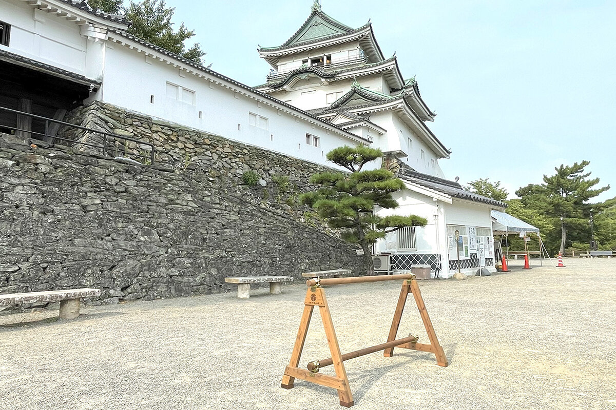 木製バリケードで、環境も街も救う。学生のアイディアから生まれた「森のスタンド」