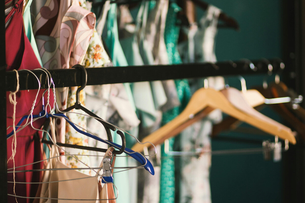 拡大する繊維リサイクル市場と、解決されないファッションの廃棄問題。その矛盾の先に未来はあるのか？