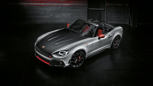 アバルト124スパイダー　エアコンルーバー　シルバー 1a310b70-086d-4820-b359-