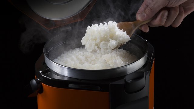 カセットガスでらくらく炊飯！「HAN-go」でアウトドアでも炊きたての