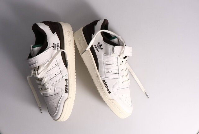 100足限定の特別仕様！atmos×adidas「FORUM 84 LOW LASER」 | MADURO