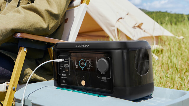 ワイヤレス充電もできる！EcoFlowのポータブル電源「RIVER mini」は