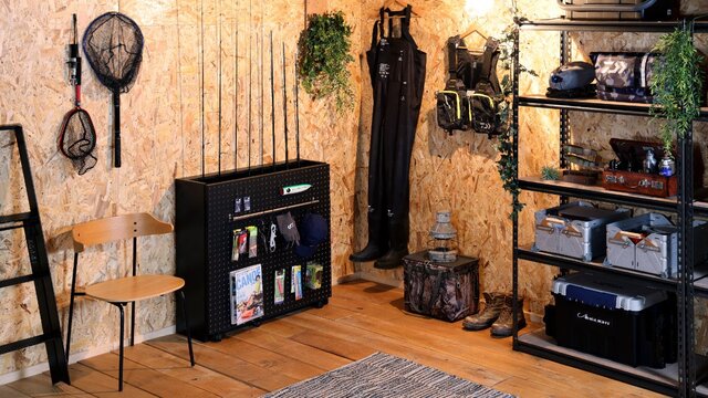 釣り】釣り人専用デスク!?長いロッドやリール、ルアーもまるごと収納 欲しいの 釣り人様専用 リール