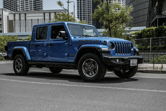 ジープ「グラディエーター」ピックアップトラックを試乗、大人気の理由