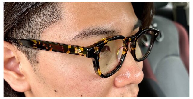 濃度15%のメガネで夏の眩しい日差しは楽になる？運転や散歩で試して