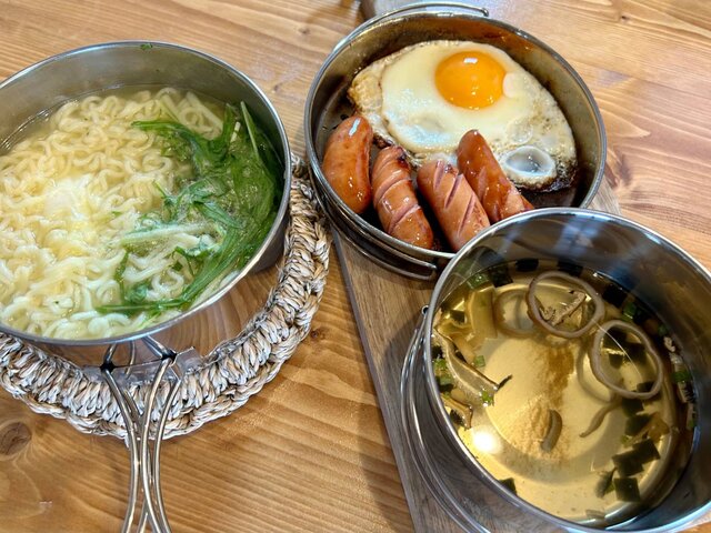 ダイソー】コスパ最強すぎる「クッカー3点セット」で料理を作って