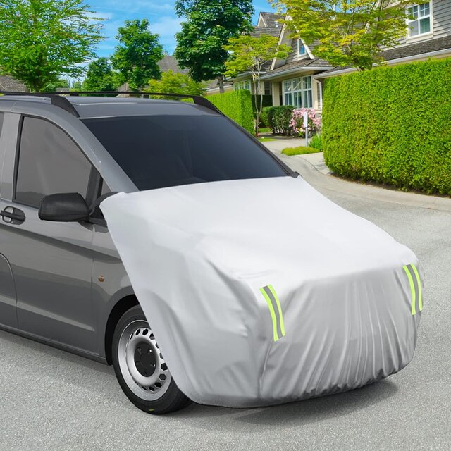 カー用品】ボンネットをピンポイント保護！専用カバーで雨風、雪