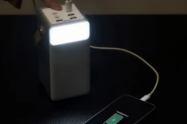 防災】ポータブル電源より便利かも！60000mAhのバッテリーステーション