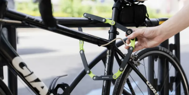 自転車】ノコギリで切ってもびくともしない！耐久力4トンのコンパクト