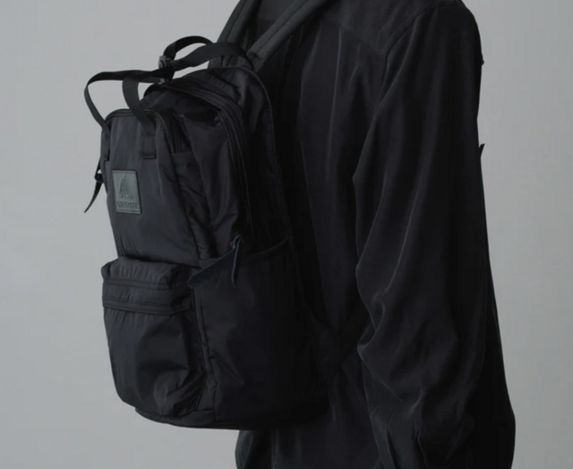 グレゴリー×アダム エ ロぺ】より都会的に！モードなオールブラック