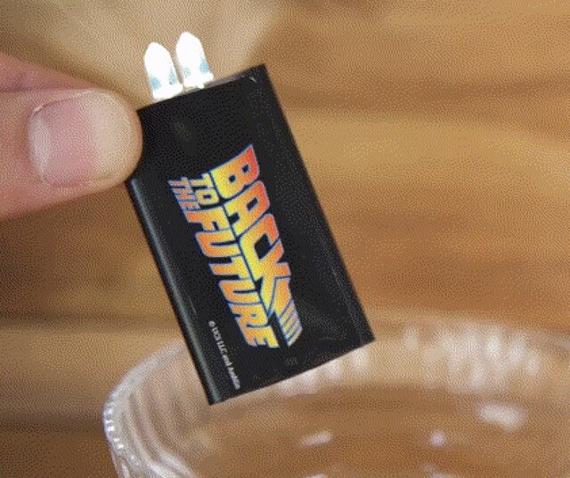 バッグトゥザフューチャー 限定水滴ライト 9個セット 未開封 少量の水で1週間以上点灯する“水滴ライト”、バック・トゥ・ザ