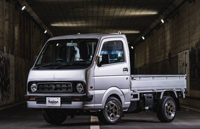 トラックモデル キャサ様 スズキ】話題のサニトラ風キャリイトラック！すぐに乗れるまるっと