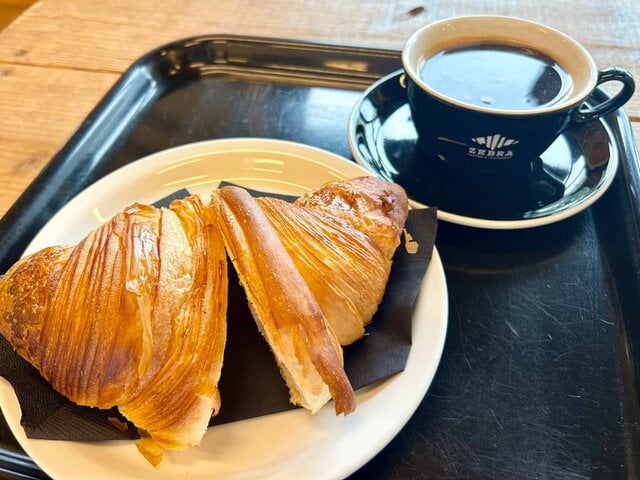地元グルメ】わざわざ行きたい「ZEBRA Coffee & Croissant」の絶品