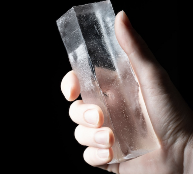 製氷】水道水から“透明氷”を生み出す！家飲みを格上げするアイス
