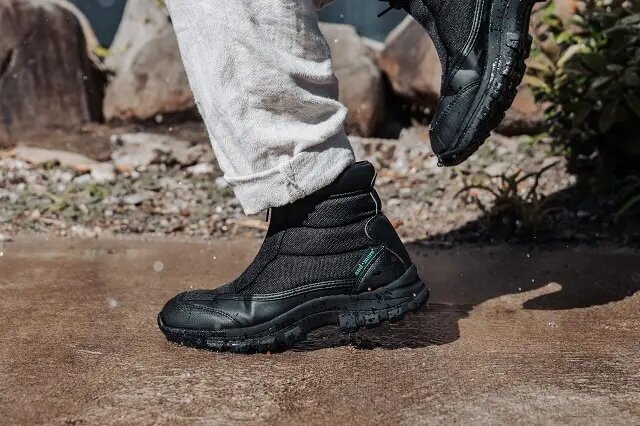 【Rainy Season】No wetness or stuffiness even in heavy rain! Next-generation waterproof boots that make you want to walk more