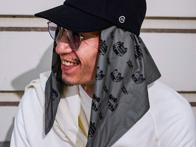MIKADO着用　バンダナ ガレージウェア】メンズも使いやすい！首や頭に巻ける大判バンダナで暑