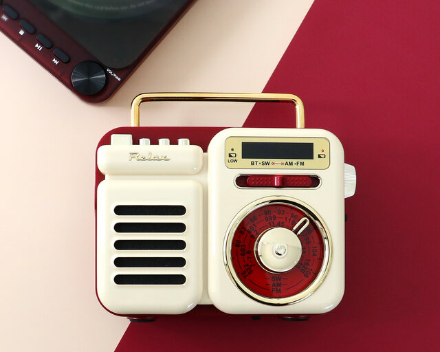 昭和レトロ】防災ラジオの大本命！ファミコンやスリラーMVを懐古させる