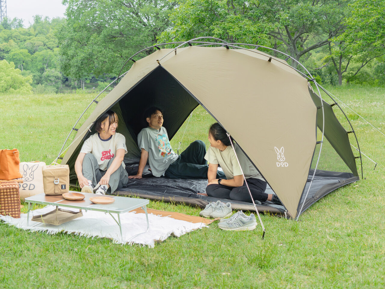 【Heat Countermeasures】Complete your own "resting place"! A large shade tent with a light-blocking rate of 99.9% that you want to carry around
