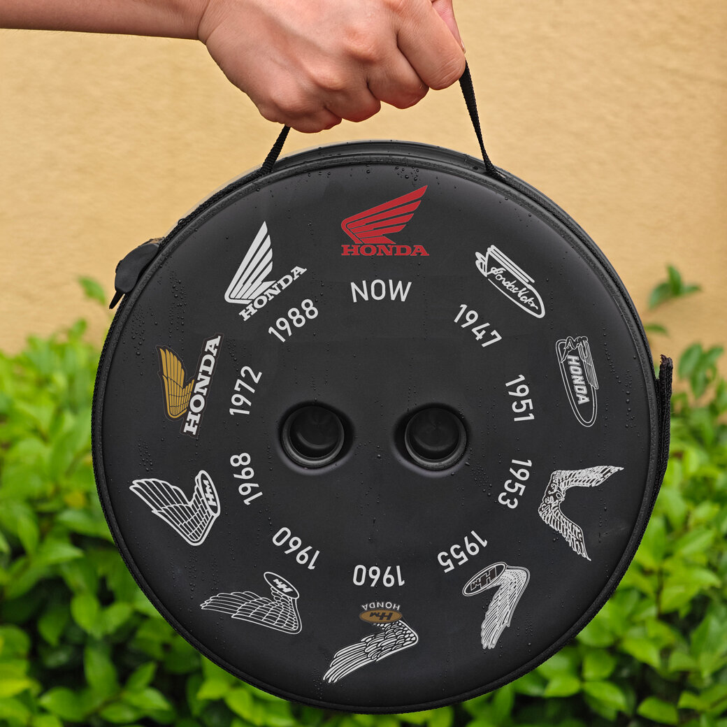 【Honda's Two Wheels】Tears of joy for the history of wing marks! A limited stool that evokes memories.
