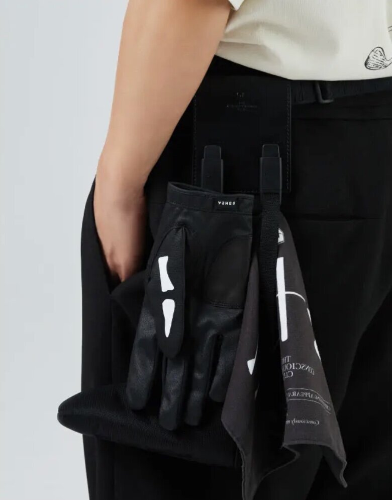 【Golf】Gloves and ball pouches can be fixed instantly! Move hands-free with the belt holder adapter.