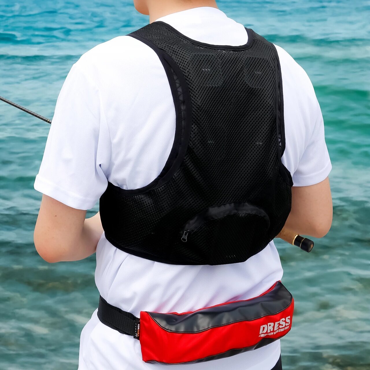 【Heat Countermeasure】Fishing gear manufacturer develops! Beat the scorching heat with the Peltier vest that provides instant cooling