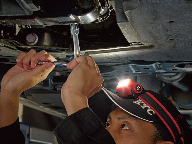【In-Car】Emergency Breakdown SOS! Get Ready for Summer Drive with Pro-Spec LED Light