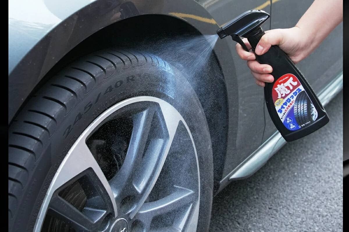 【Summer Tires】Just apply it to restore the black shine! The ultra-durable water-based wax also has excellent water-repellent effects.
