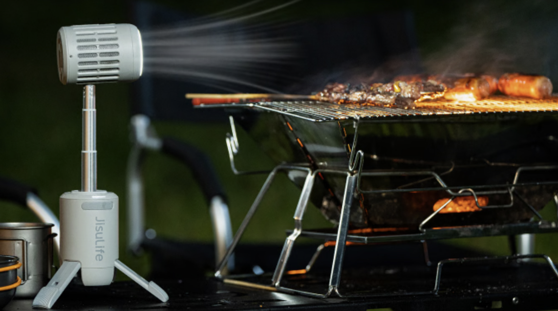 【Multi-Function】From lights to mobile batteries! Meet the ultimate outdoor fan