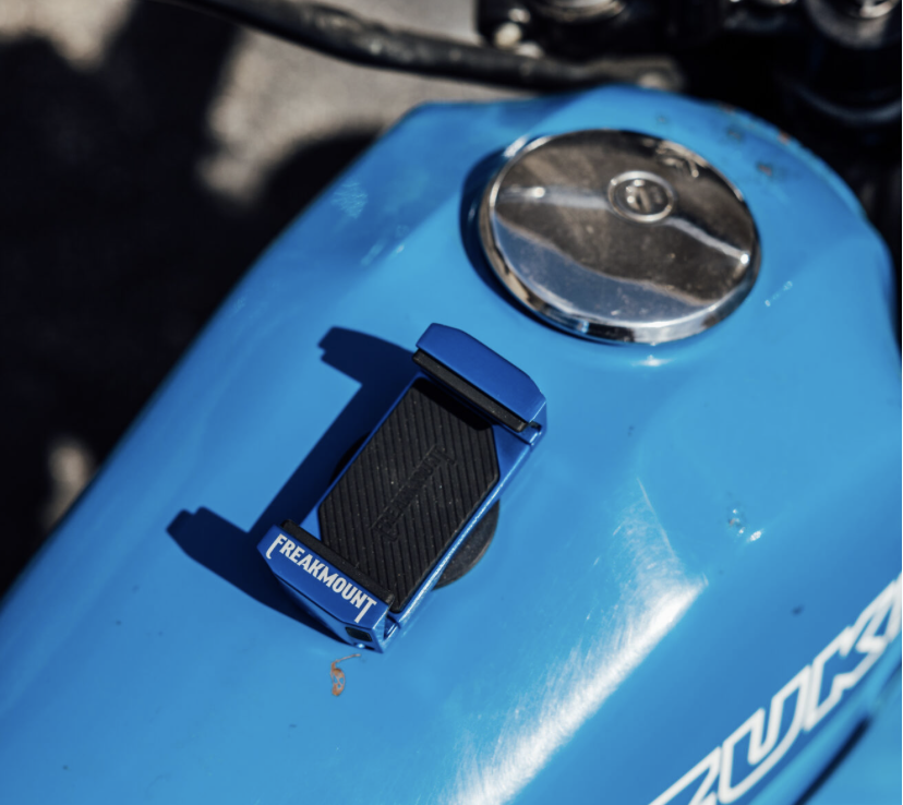 【Motorcycle】What color matches your bike's tank? Expanding color options for the super strong magnetic holder