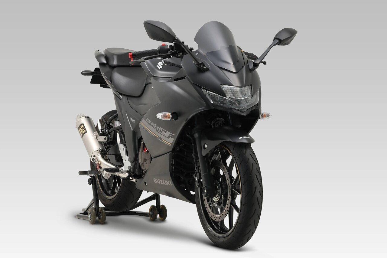 【Motorcycle】Harmonizes with the genuine cowl! Surprised by the simple wind protection performance of the wind armor.