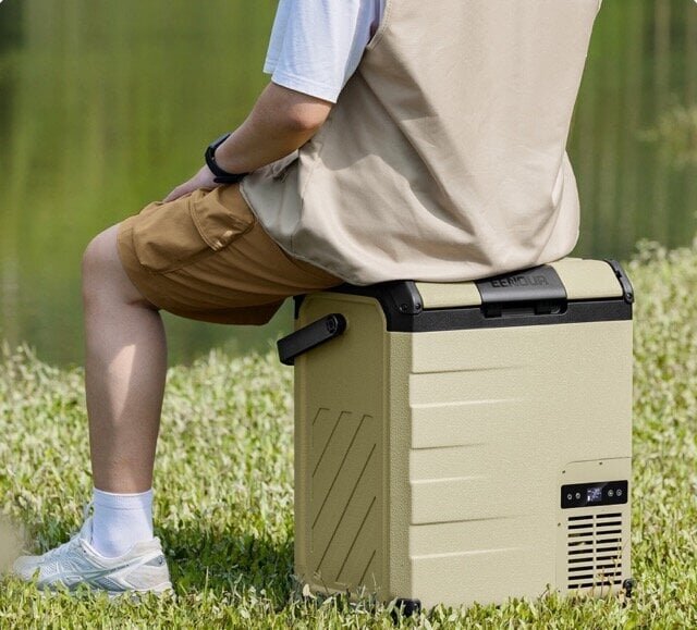 【Car Refrigerator】Can accommodate adults! Rapid cooling to 0℃ in just 13 minutes with serious specs
