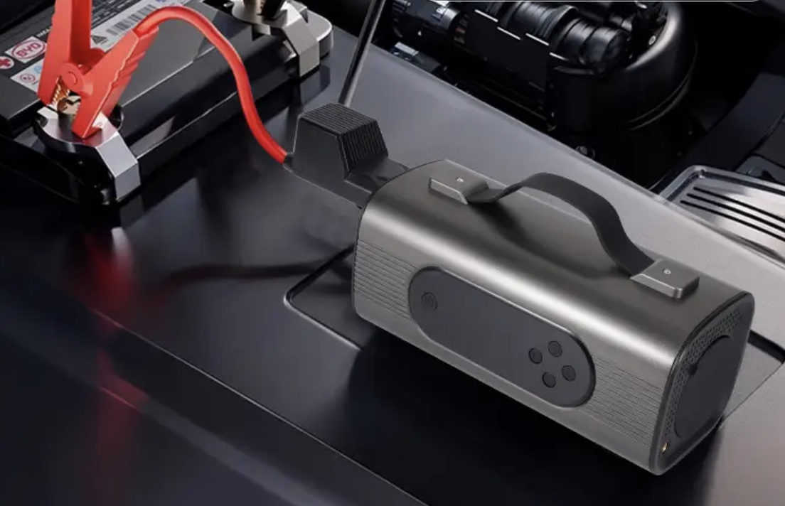 【Car Troubles】 Restart your engine with explosive power! The 8-in-1 jump starter is reliable