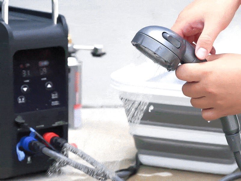【Disaster Preparedness Plus One】 Bath Time with Cassette Gas! The peace of mind from the portable warm water shower is incredible