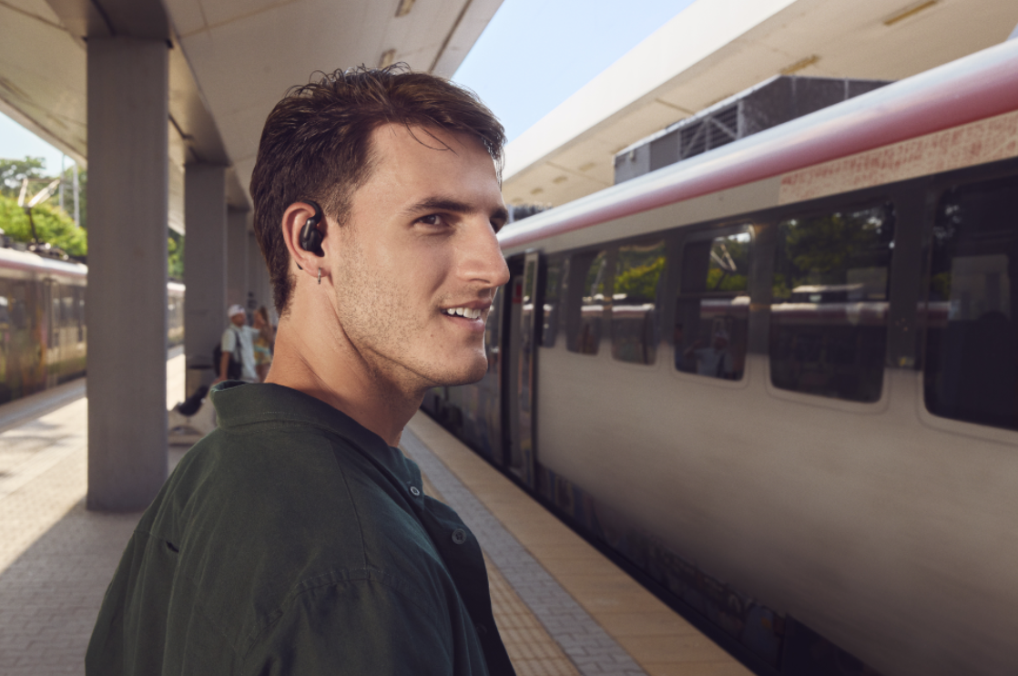 The pinnacle of sound and comfort! This is the open-ear type earphone we've been waiting for