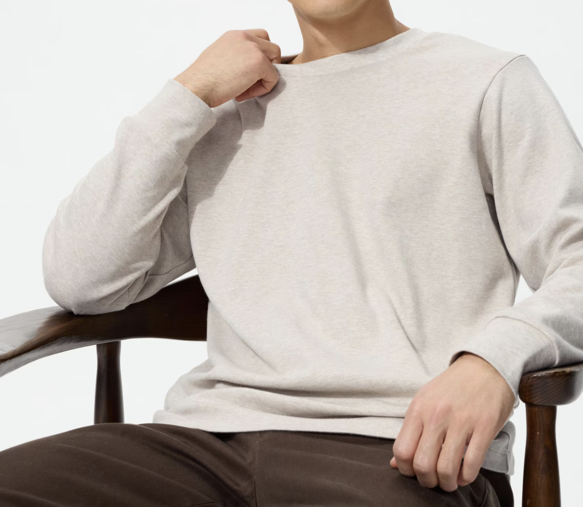 【UNIQLO New Releases 3 Picks】Wearable Until Winter! Soft Touch Crew Neck T-shirt and More