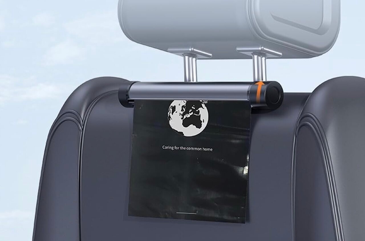 【Car Accessories】Rotate from the headrest! A roll-type trash can effectively utilizes tight spaces in the car