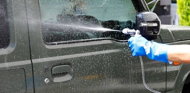 【カーケア】手洗いよりピカピカ！水道＆電源いらずのコードレス洗浄機で洗車はかどる