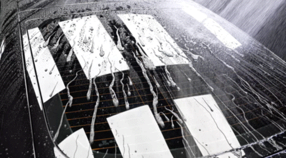 【Autumn Car Care】Coating Glass with Glass!? The Reason for Clear Visibility Even in Sudden Heavy Rain