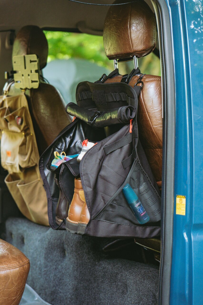【Car Storage】Lift Dirty Gear! A multi-rack that can be suspended inside and outside the car