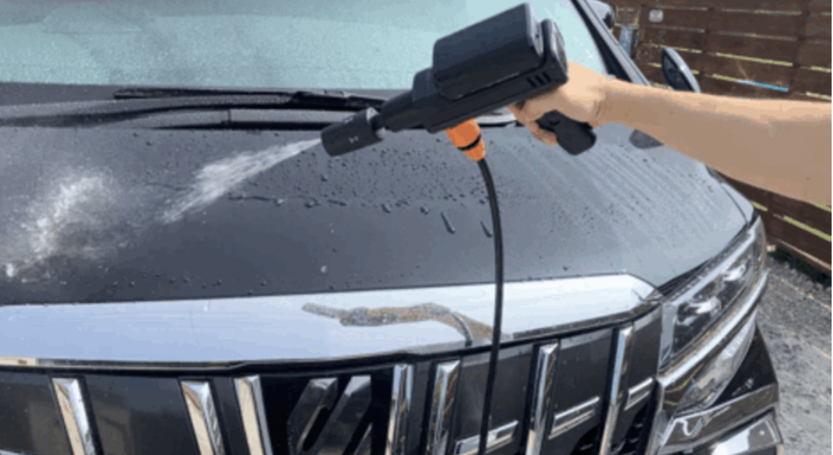 【タイパ洗車】80分連続でパワフル噴射！片手持ちできるハンディ高圧洗浄機