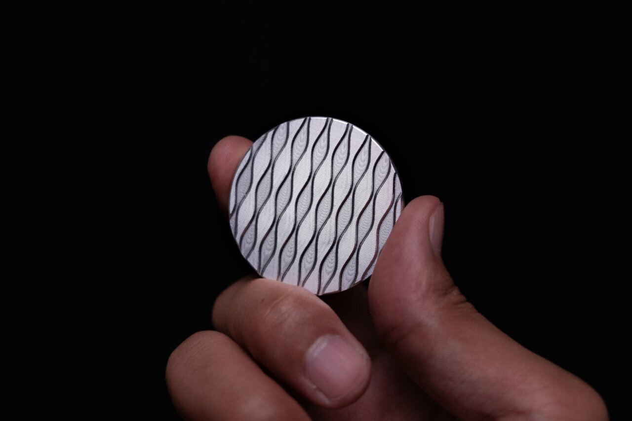 "That golf marker is nice" Can start a conversation!? Bringing "good luck" to the green with traditional Japanese patterns
