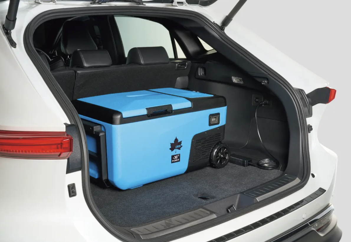 【Onboard】Easy to carry with wheels! It's a portable type, but it's also great as a secondary refrigerator