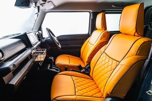 【Jimny】 Under 50,000 yen! Customize your interior with a dedicated seat cover in colorful style.