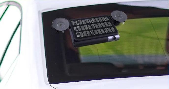 【ドラレコ】吸盤で貼るだけ！発火＆バッテリー切れの心配がないソーラー給電型